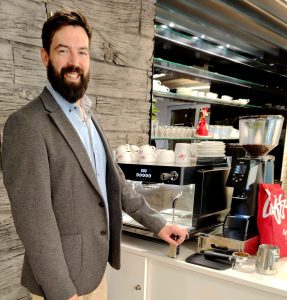 Coffee machine and barista training